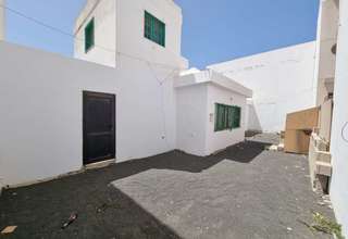 Flat for sale in Maneje, Arrecife, Lanzarote. 